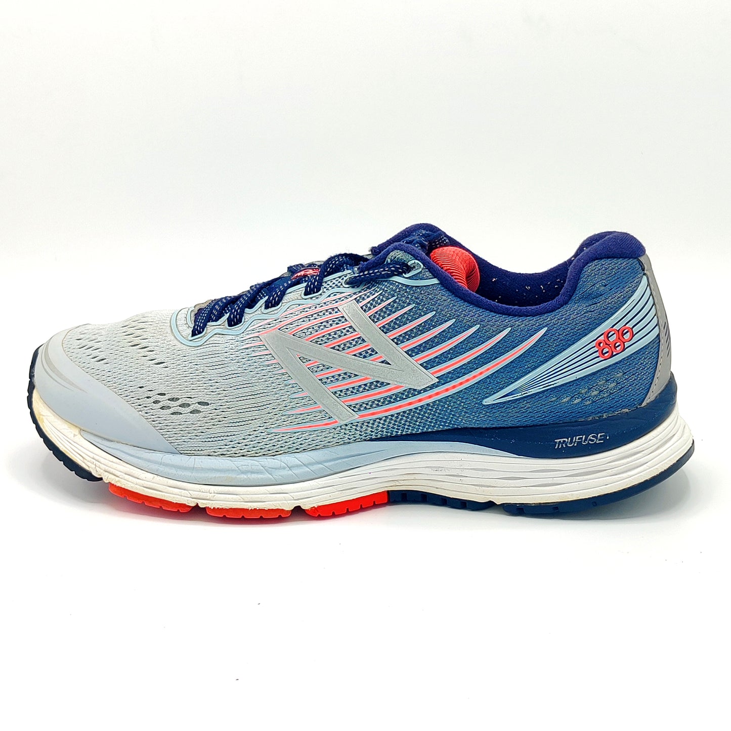 New Balance 880 Series