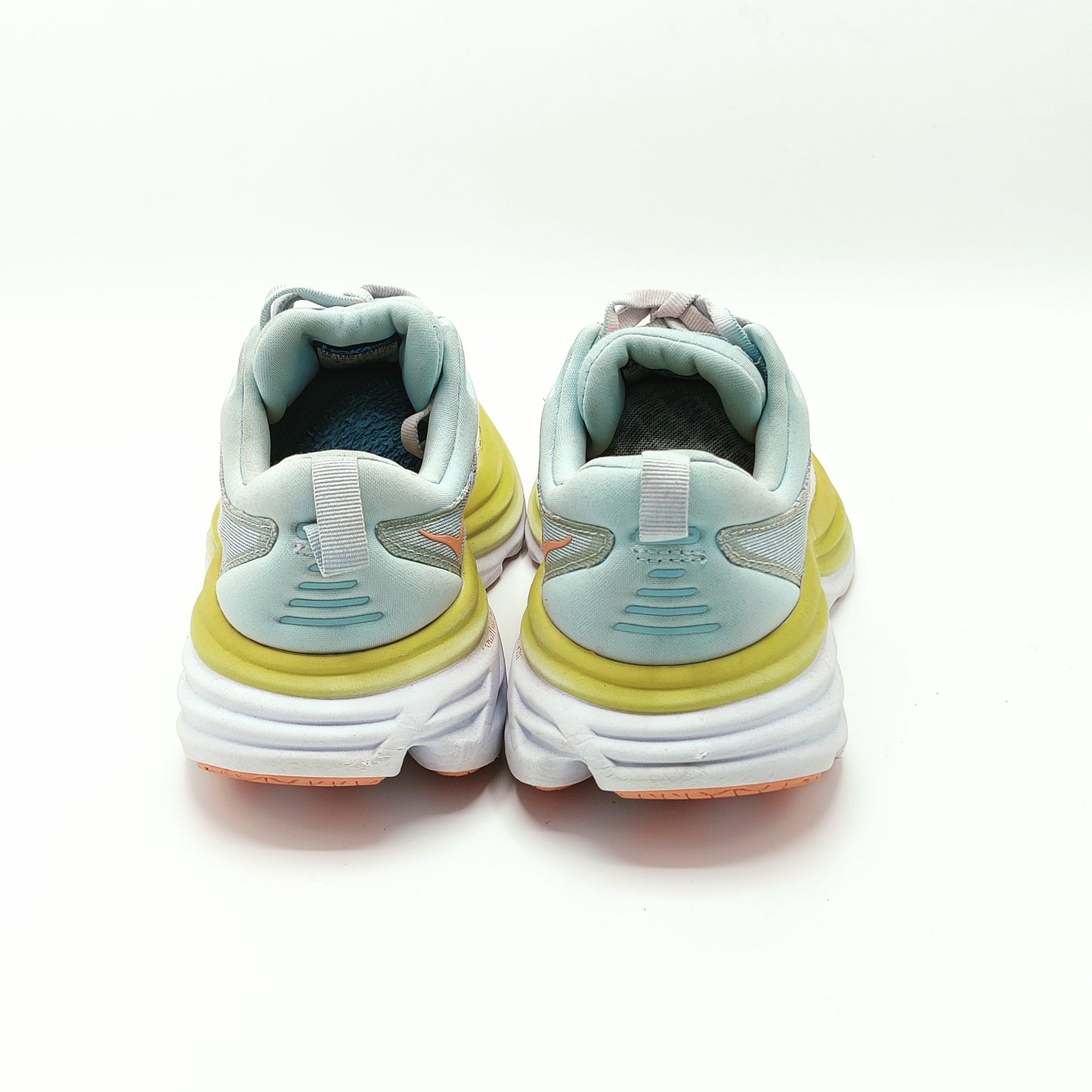 Hoka WB8