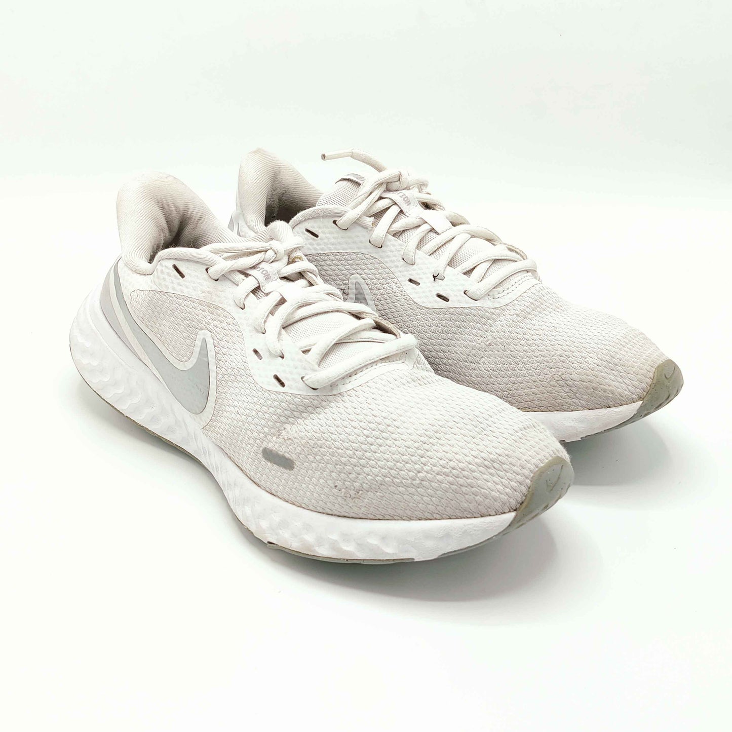 Nike Revolution 5