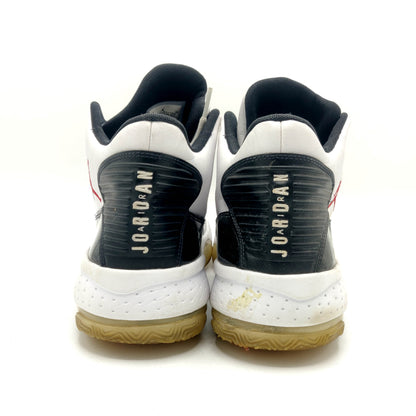 Air Jordan Max Aura 2